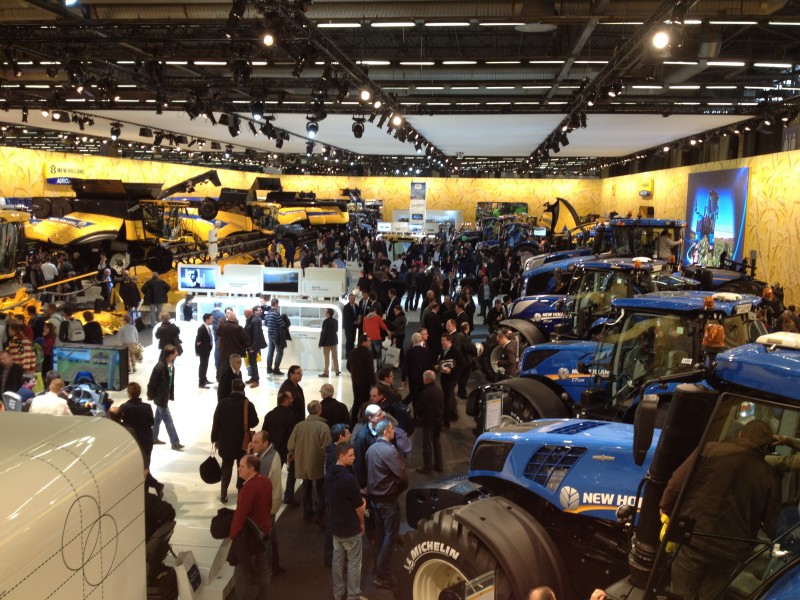 SIMA 2015 - NEW HOLLAND