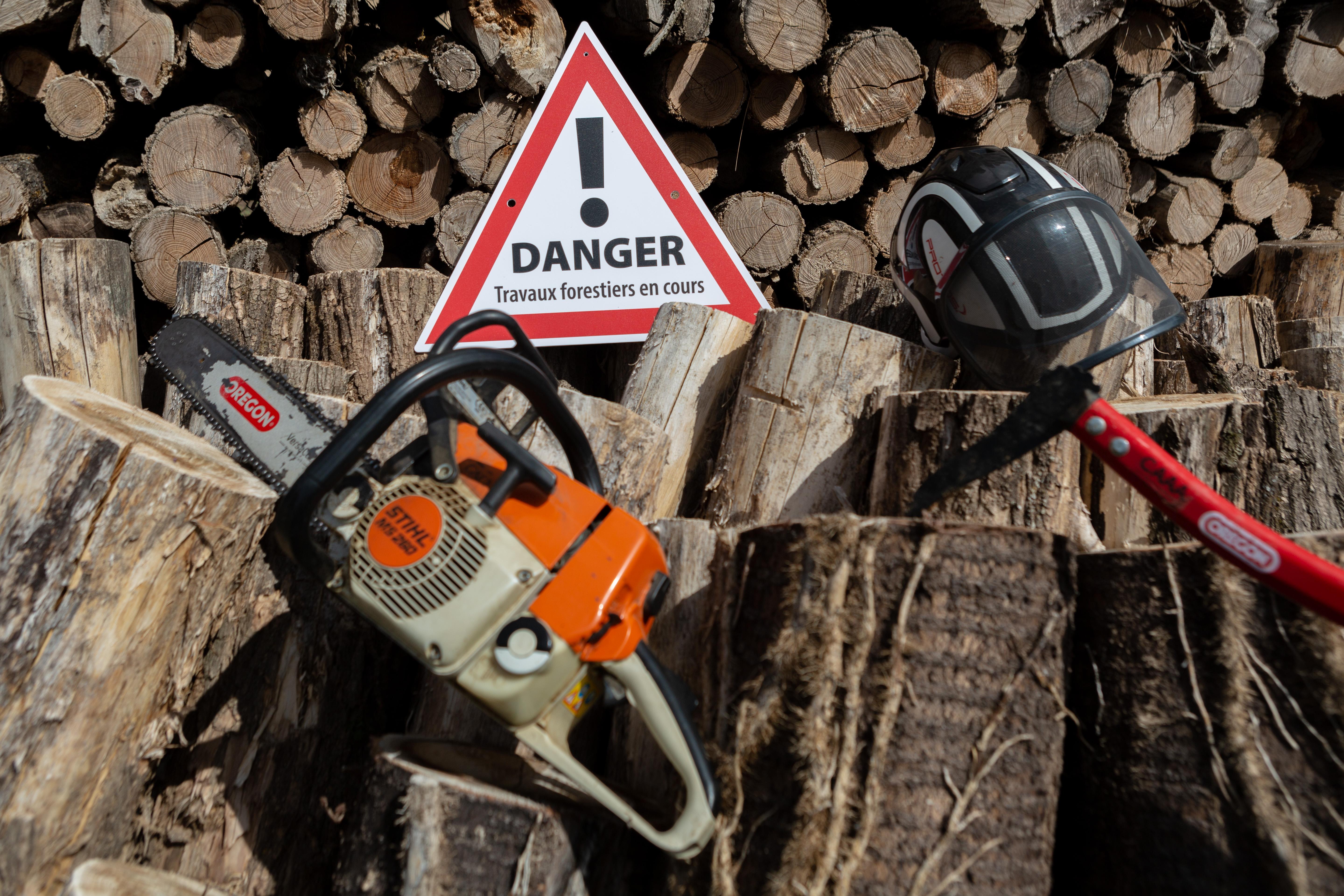 prevention-bucheron-caaa68.jpg